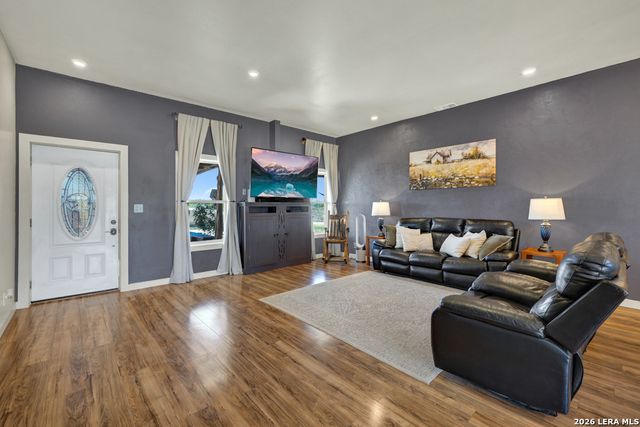 2151 Old Lehmann, Seguin, TX 78155