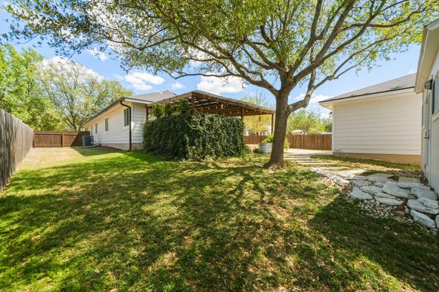 236 Bradfield DR, Buda, TX 78610