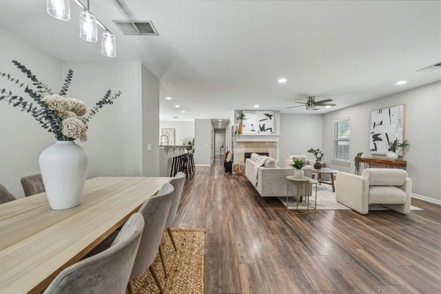 236 Bradfield DR, Buda, TX 78610