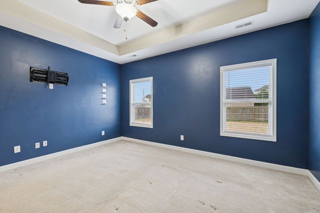 2206 Mason Bee Dr, Columbia, TN 38401