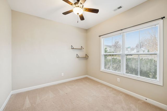 2206 Mason Bee Dr, Columbia, TN 38401