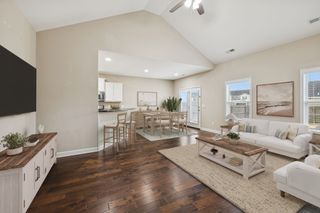 2206 Mason Bee Dr, Columbia, TN 38401