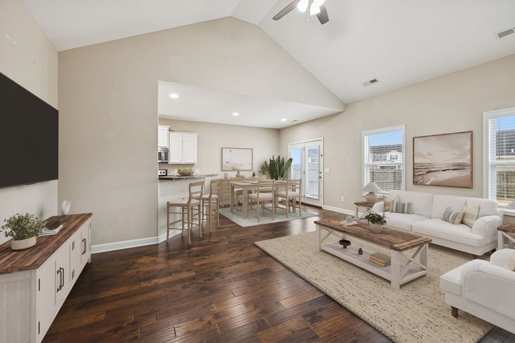 2206 Mason Bee Dr, Columbia, TN 38401