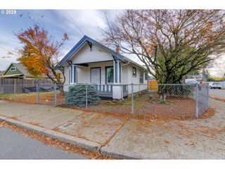10104 Se HOLGATE Blvd, Portland, OR 97266