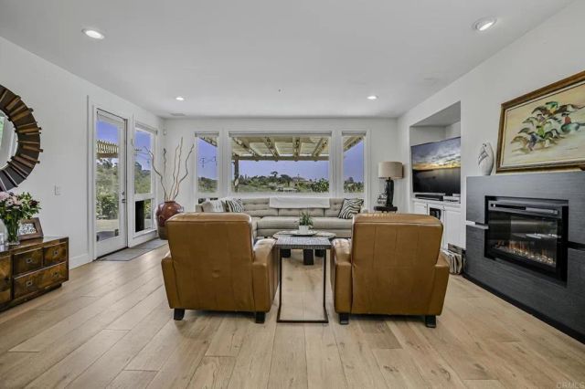 405 Bridoon Ter, Encinitas, CA 92024