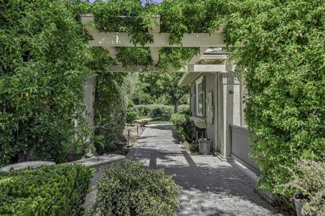 405 Bridoon Ter, Encinitas, CA 92024