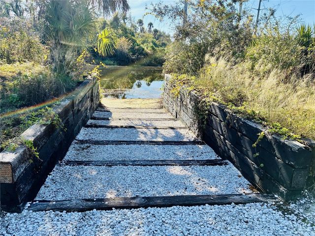 6837 74TH STREET CIRCLE E, Bradenton, FL 34203