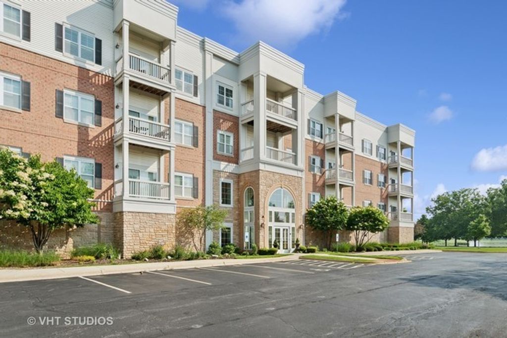 3975 Idlewild Lane 204, Naperville, IL 60564 — exterior