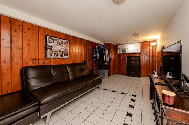 76-18 Utopia Parkway, Fresh Meadows, NY 11366