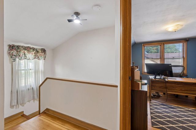 2245 Highland Parkway, Saint Paul, MN 55116