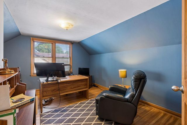 2245 Highland Parkway, Saint Paul, MN 55116