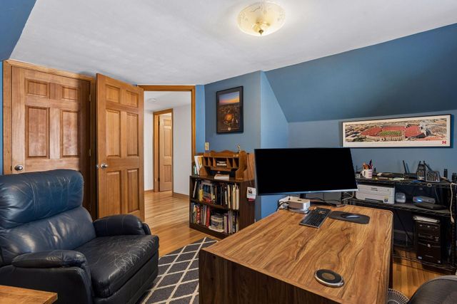 2245 Highland Parkway, Saint Paul, MN 55116