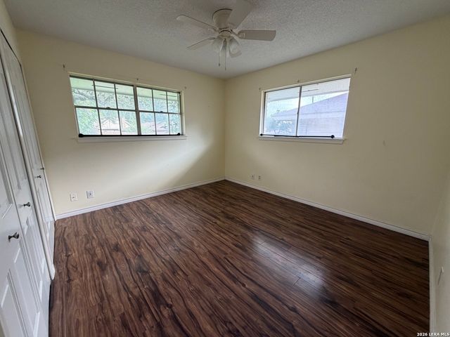 3710 PINEBLUFF DR, San Antonio, TX 78230