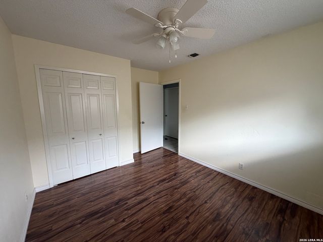 3710 PINEBLUFF DR, San Antonio, TX 78230