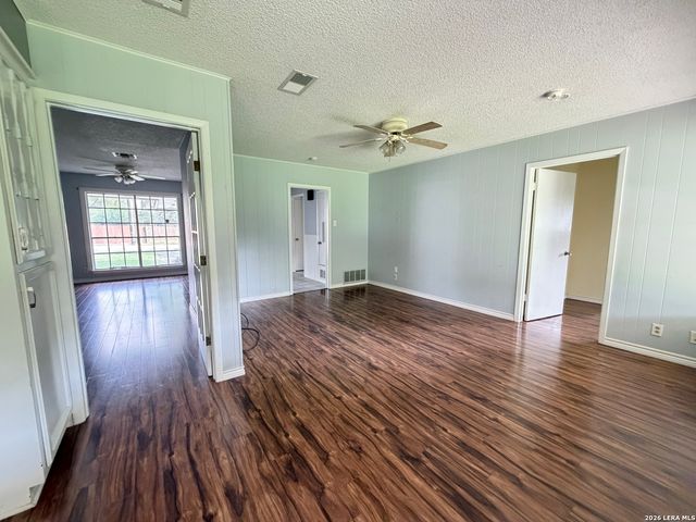 3710 PINEBLUFF DR, San Antonio, TX 78230