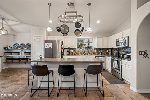 3686 W FLYING DIAMOND Drive, Tucson, AZ 85742