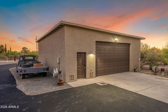 3686 W FLYING DIAMOND Drive, Tucson, AZ 85742