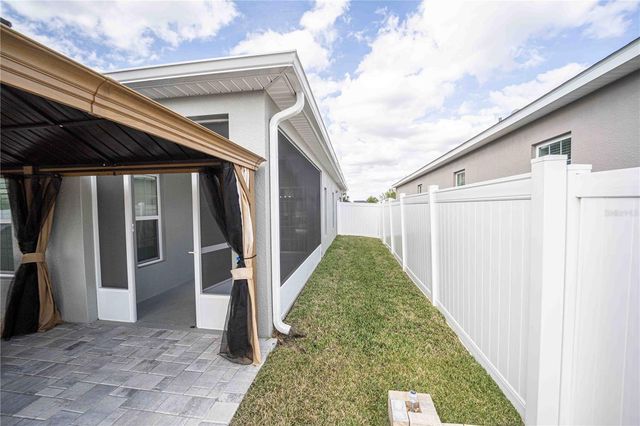 4995 NE 125TH LOOP, Oxford, FL 34484