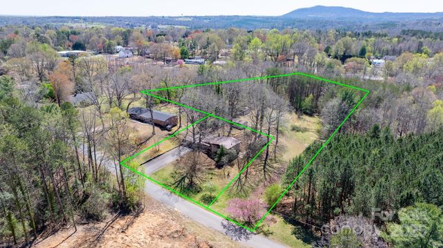 3407 14th Avenue SW, Hickory, NC 28602