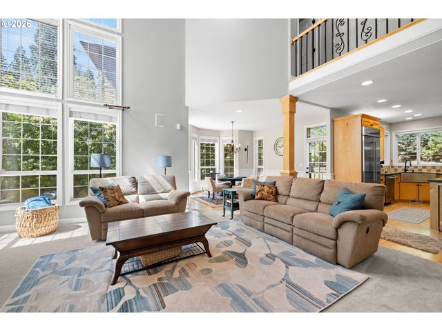 2633 Se VISTA Way, Gresham, OR 97080