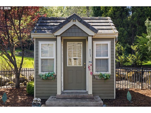2633 Se VISTA Way, Gresham, OR 97080