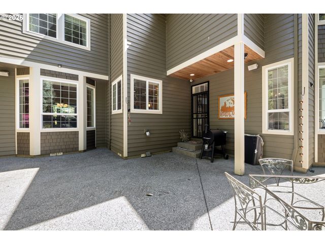 2633 Se VISTA Way, Gresham, OR 97080