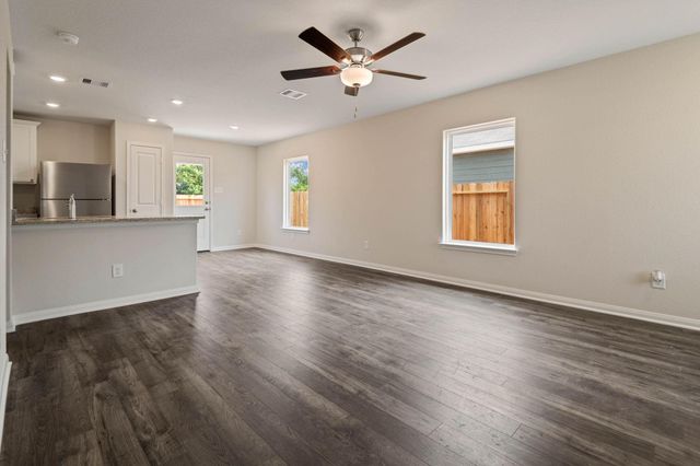 372 Fastboy Lane, Waller, TX 77484