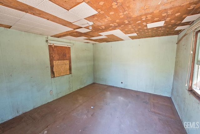407 Alpine Street, Bakersfield, CA 93305