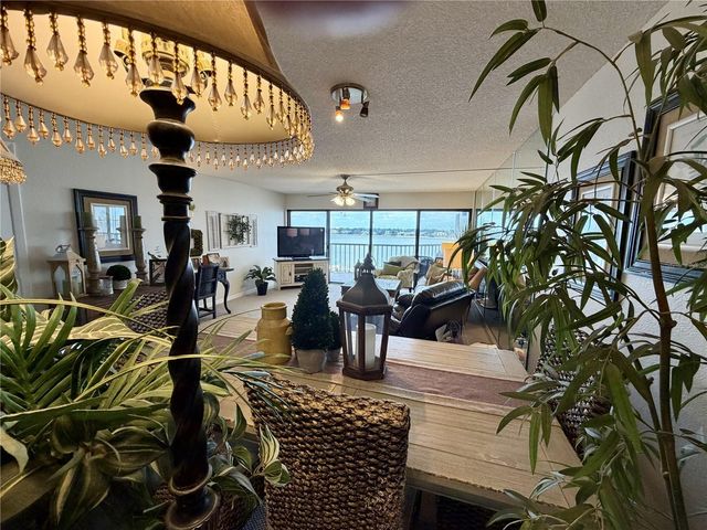 2 ADALIA AVENUE 405, Tampa, FL 33606