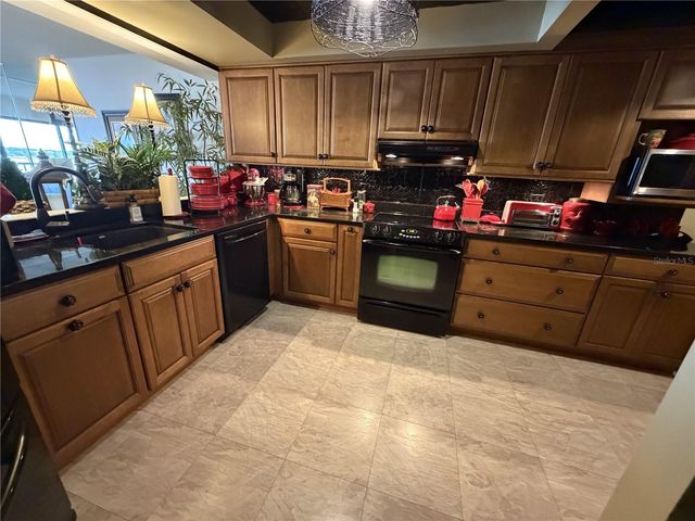 2 ADALIA AVENUE 405, Tampa, FL 33606