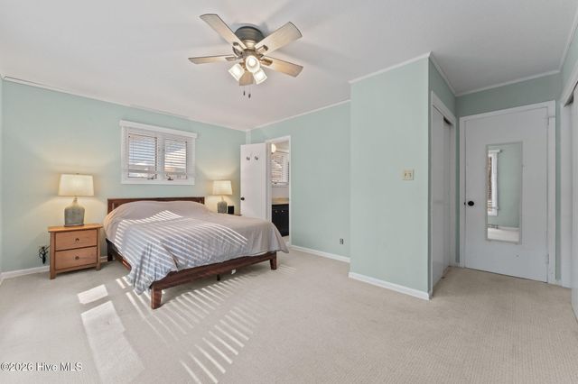 10 Fairway Drive, Whispering Pines, NC 28327