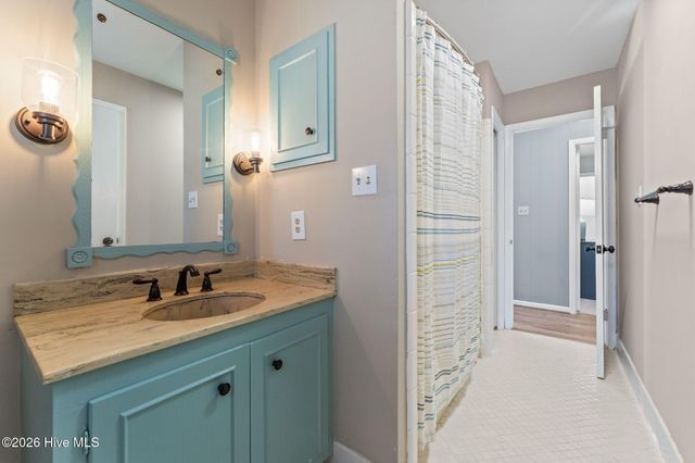 10 Fairway Drive, Whispering Pines, NC 28327