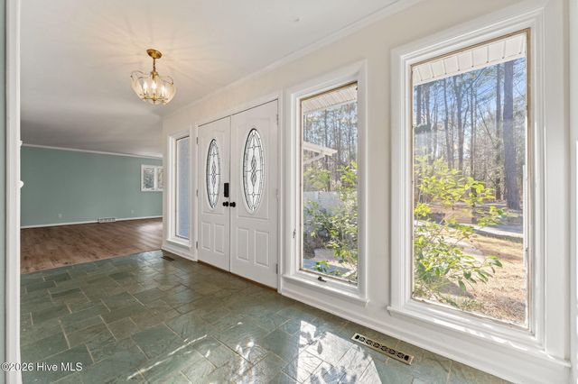 10 Fairway Drive, Whispering Pines, NC 28327