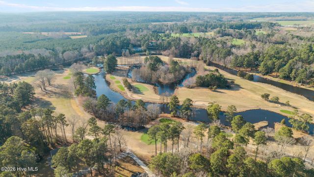 10 Fairway Drive, Whispering Pines, NC 28327