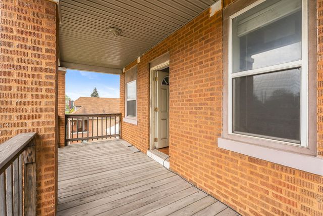 5040 Walsh Avenue, East Chicago, IN 46312