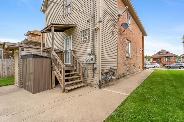 5040 Walsh Avenue, East Chicago, IN 46312