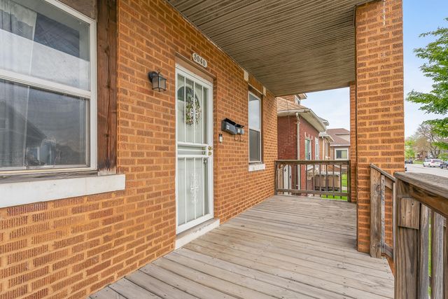 5040 Walsh Avenue, East Chicago, IN 46312