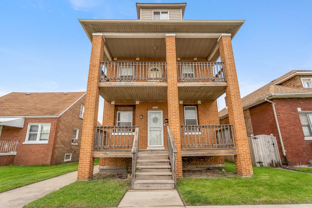 5040 Walsh Avenue, East Chicago, IN 46312