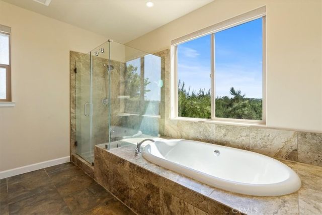 5880 Silverado Place, Paso Robles, CA 93446