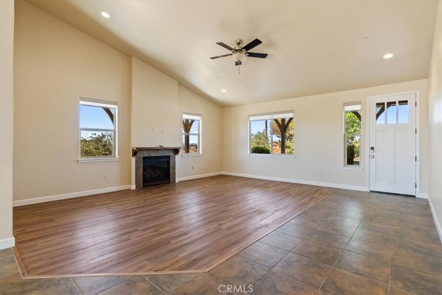 5880 Silverado Place, Paso Robles, CA 93446