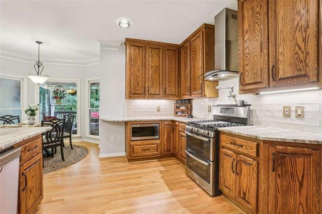 6150 Ivey Springs Chase, Cumming, GA 30040