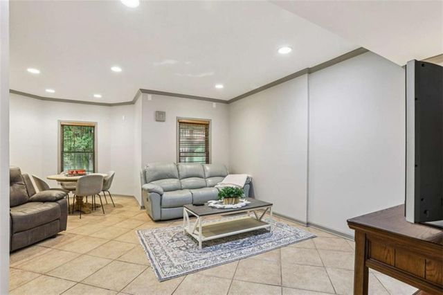 6150 Ivey Springs Chase, Cumming, GA 30040