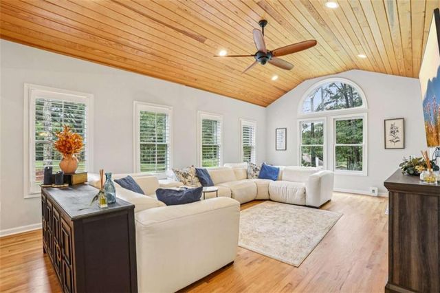 6150 Ivey Springs Chase, Cumming, GA 30040
