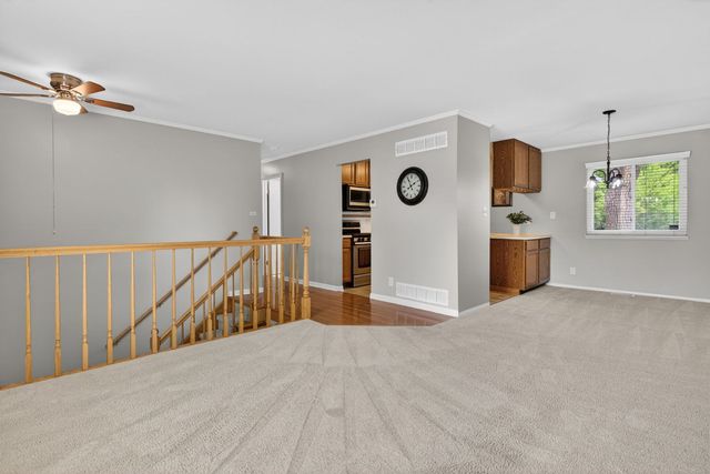 100 Shady Lane, Bolingbrook, IL 60440
