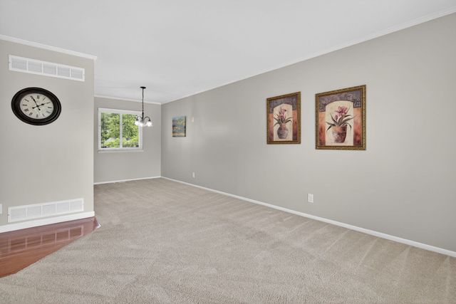 100 Shady Lane, Bolingbrook, IL 60440