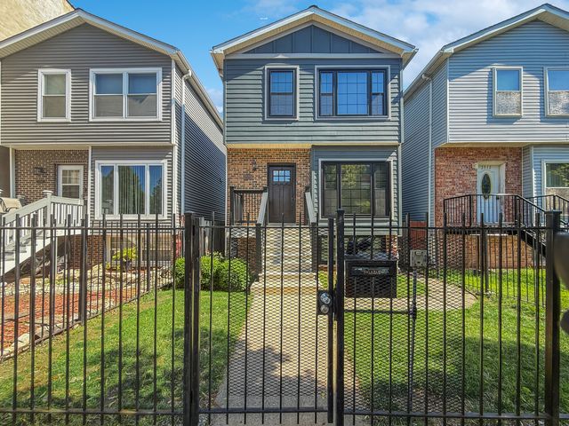 2514 W Washington Boulevard, Chicago, IL 60612