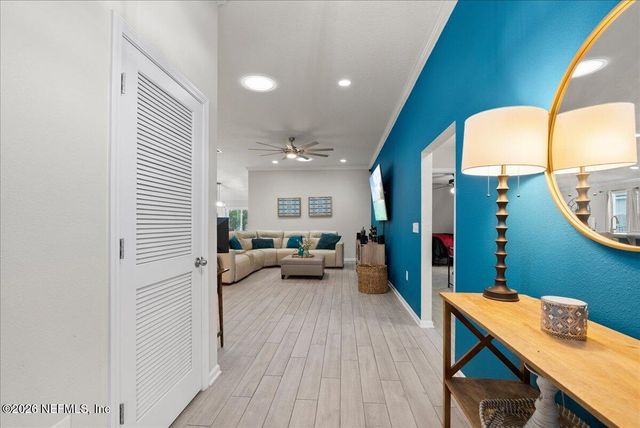 98 GLASGOW Drive, St. Johns, FL 32259