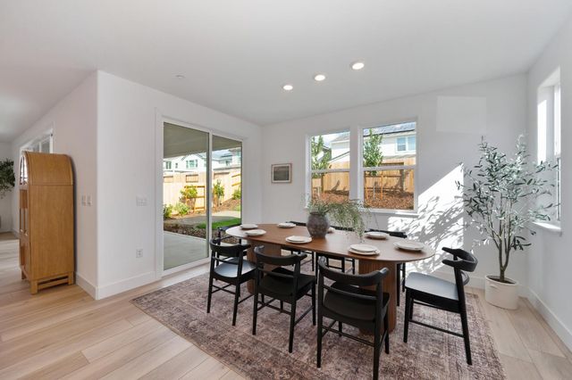 216 Vectra Ct, Roseville, CA 95747