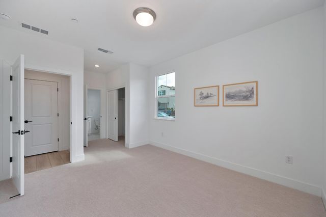 216 Vectra Ct, Roseville, CA 95747