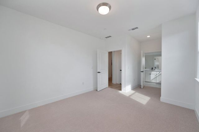 216 Vectra Ct, Roseville, CA 95747